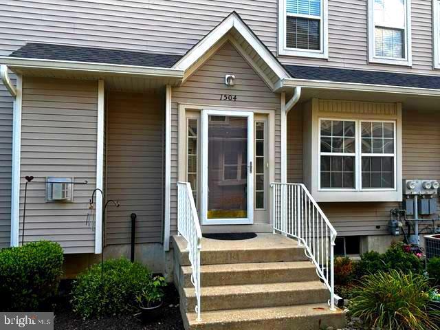 Building Photo - 1504 Coventry Way