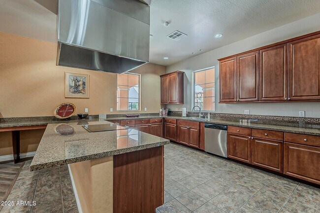 Building Photo - 14575 W Mountain View Blvd