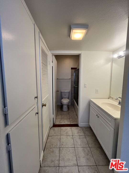 Building Photo - 443 S Gramercy Pl