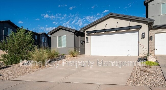 Building Photo - 3915 Razor Dr