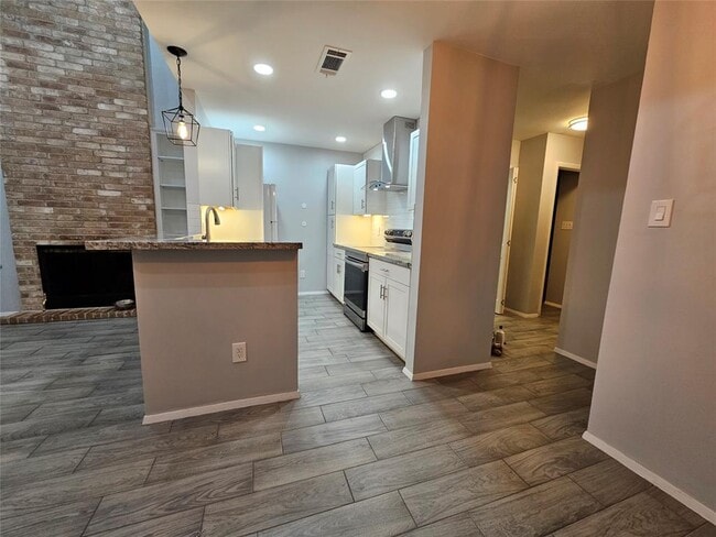 Building Photo - 2209 Singletree Ave