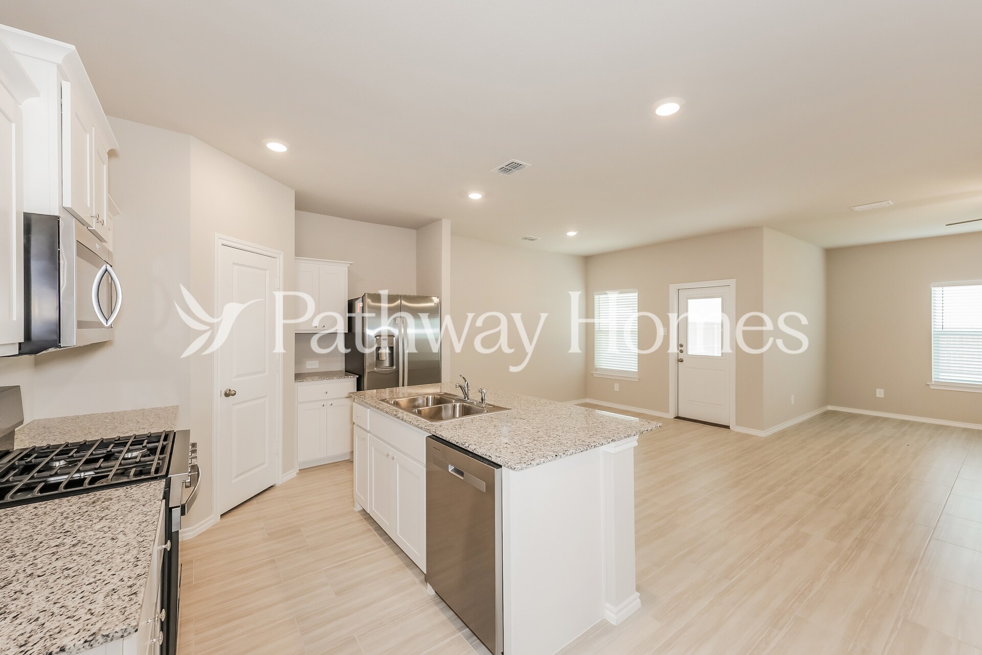 Building Photo - 908 Birch Dr