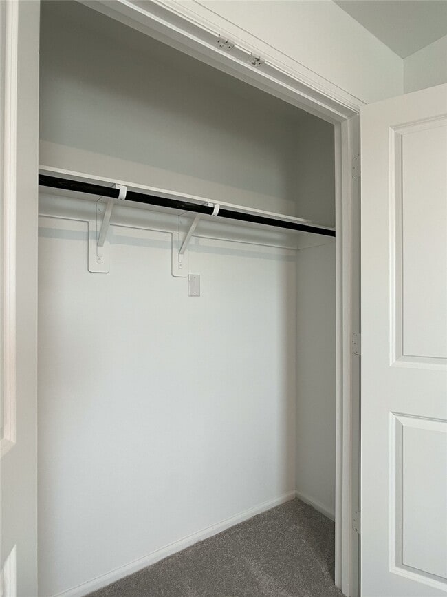 Building Photo - 24019 Steep Climb Dr