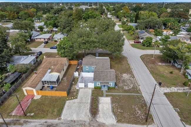 Building Photo - 920 40th St N