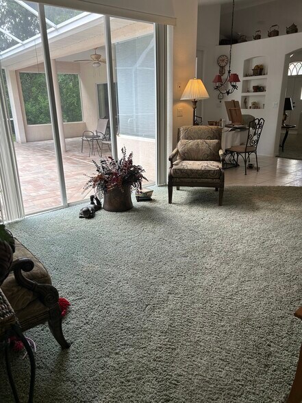 Shared living room - 4 Poppy Ct