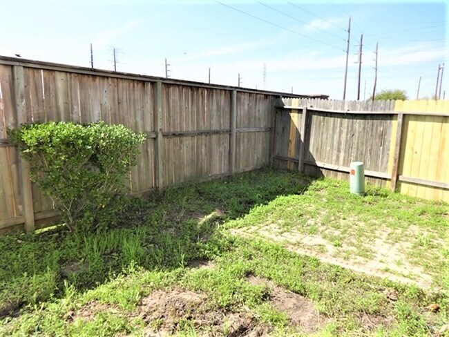 Building Photo - 1110 Concord Pl