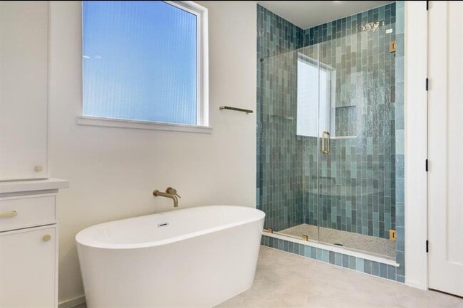 Building Photo - 4109 Castor St