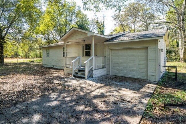 Building Photo - Grab This Dolomite Charmer Before It’s Gone!"