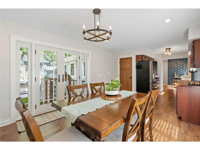 Building Photo - 263 Lexington Parkway S