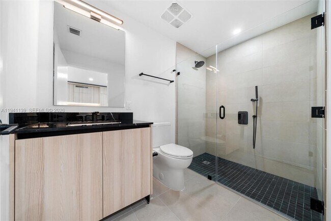 Building Photo - 225 N Miami Ave