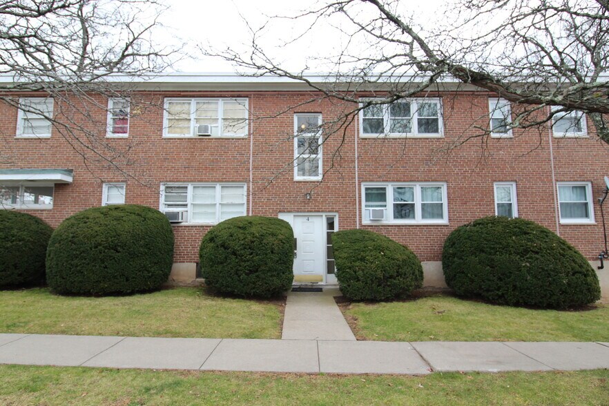 Primary Photo - 4 Nesbit Ave