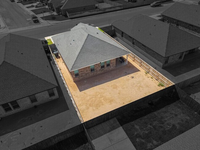 Building Photo - 2207 Matheson Dr