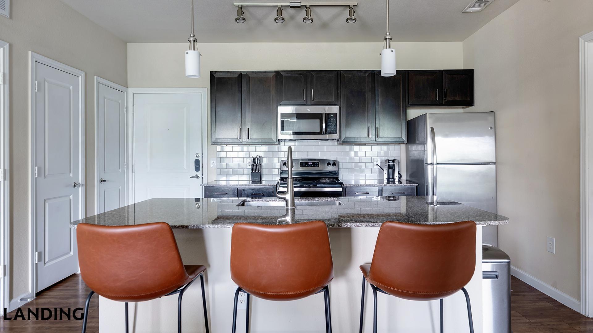 Building Photo - 715 W Slaughter Ln