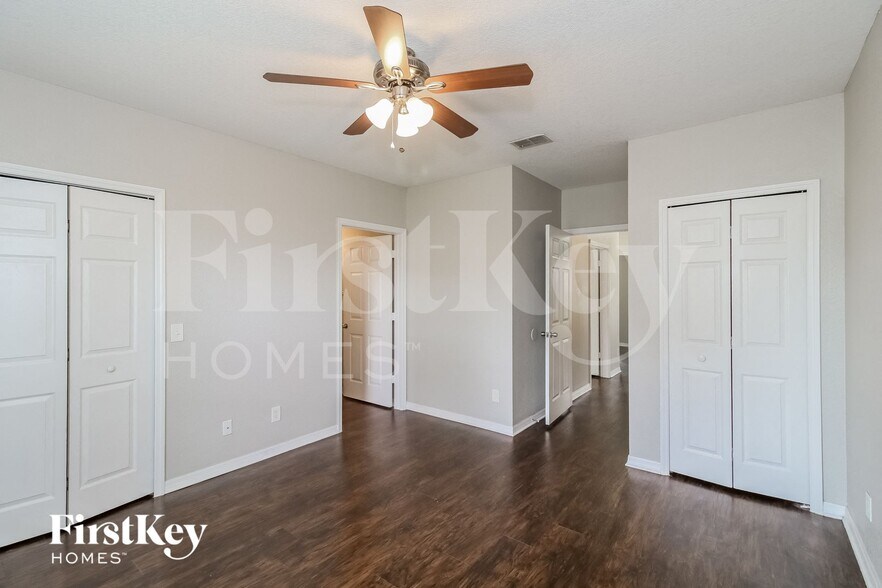 Building Photo - 3332 Rogue St