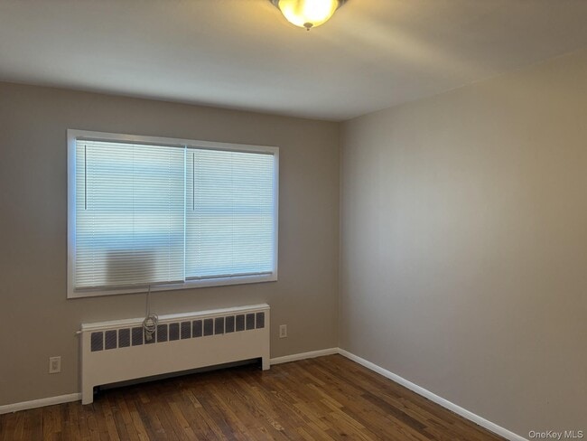 Building Photo - 580 Bedford Rd