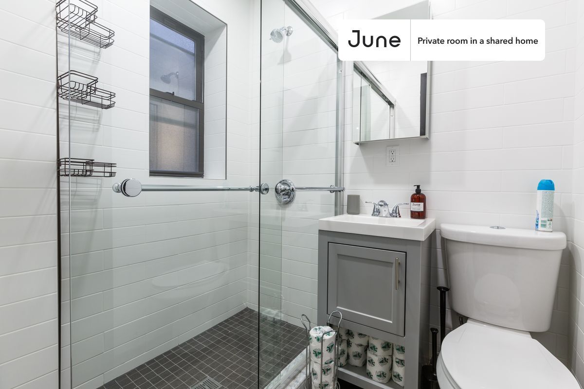 Building Photo - Room in Shared 3 bed/1 bath home in Upper West Side