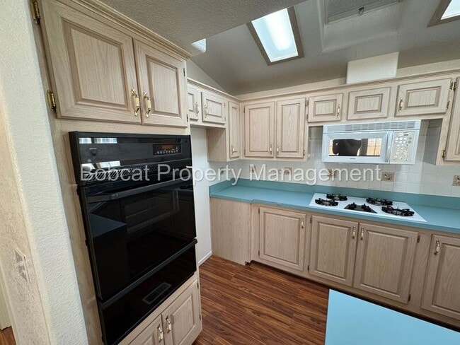 Building Photo - 1129 Gambrel Dr