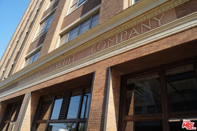 Building Photo - 1850 Industrial St