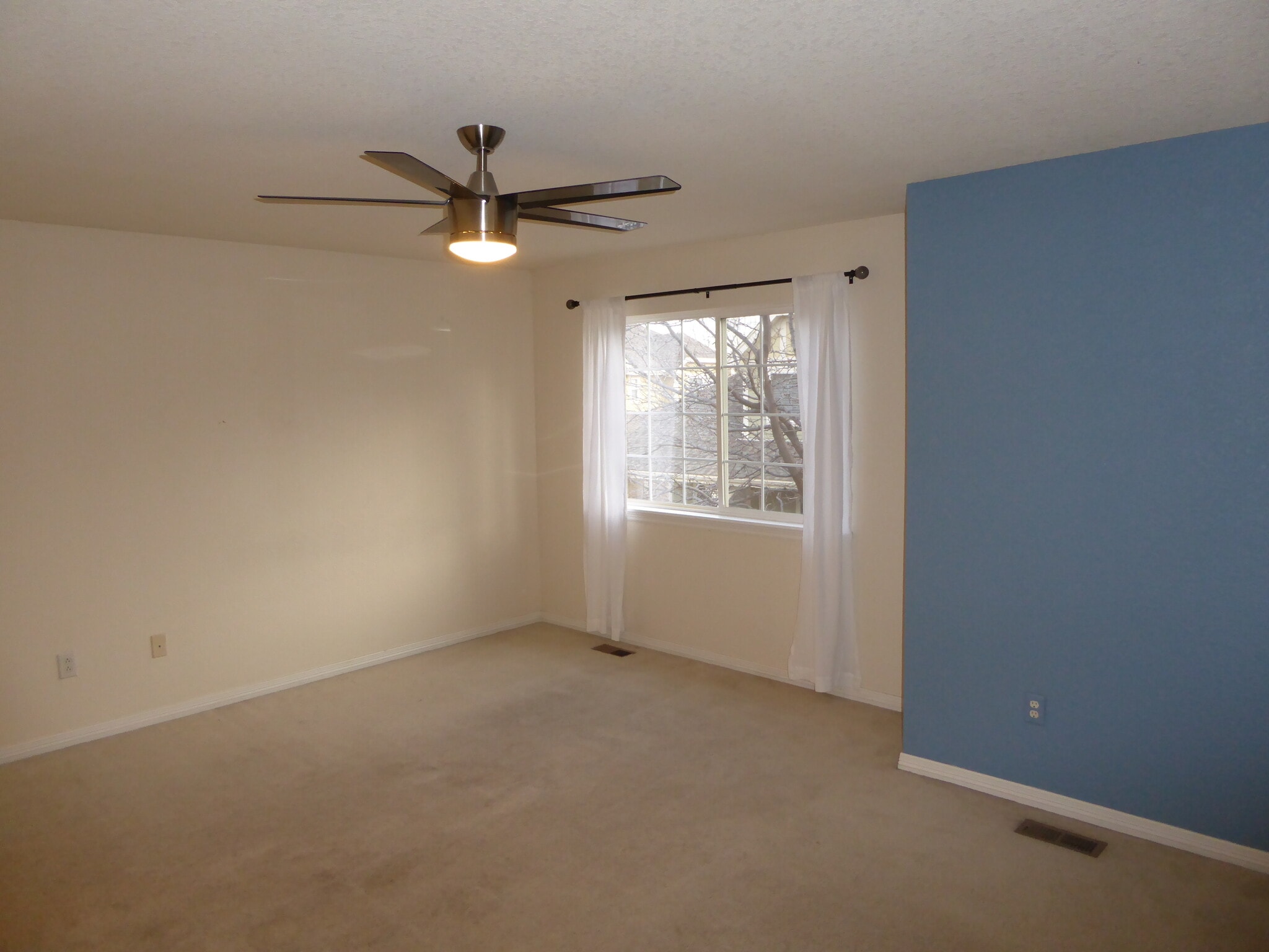 Building Photo - 1020 Andrews Peak Dr