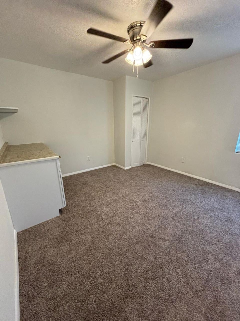 Building Photo - 2014 Pineway Dr