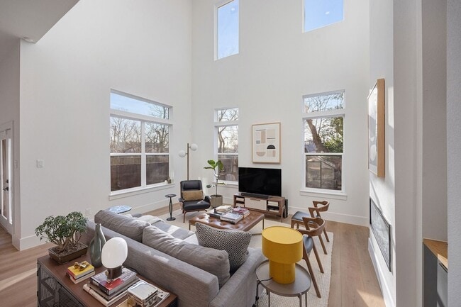 Building Photo - 3513 Castor St