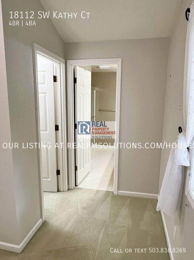 Building Photo - 18112 SW Kathy Ct