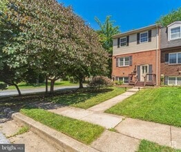 Building Photo - 64 Pickersgill Square