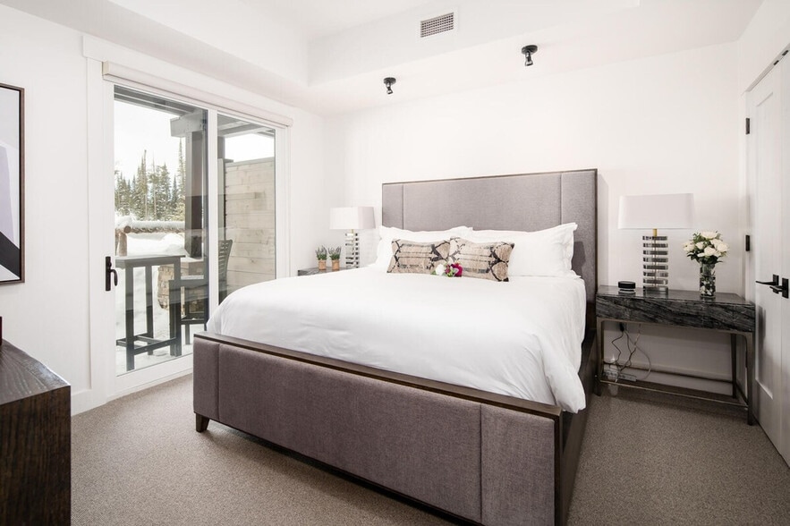 Building Photo - 66 Mountain Loop Rd