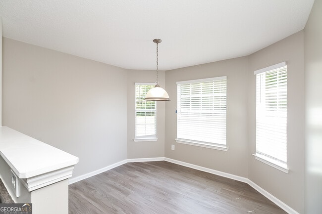 Building Photo - 6462 Dekeon Dr