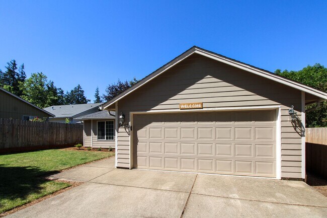 Building Photo - 3882 Lone Oak Rd SE
