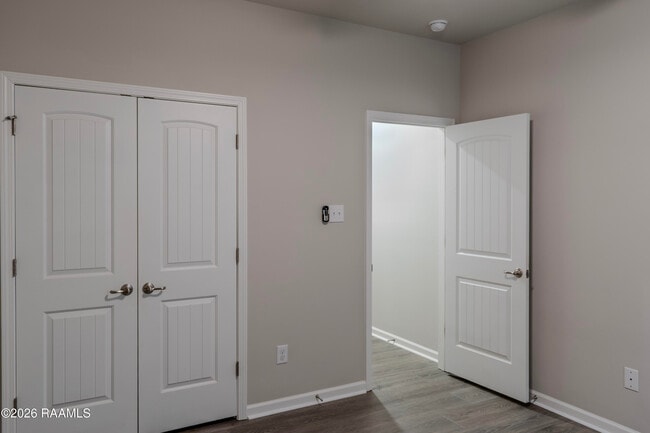 Building Photo - 119 Deer Lake Ln