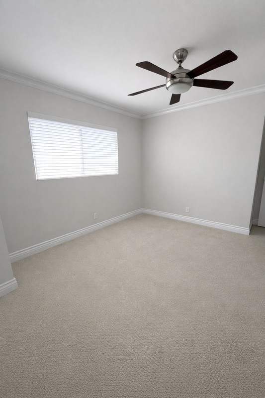 Building Photo - 19275 Cresthaven Ln