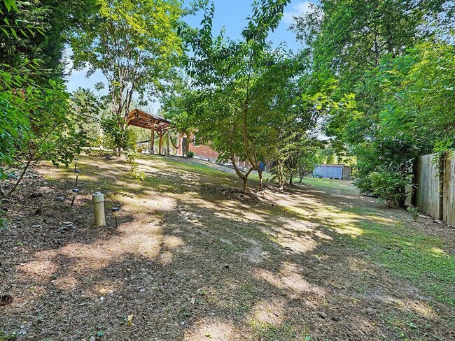 Building Photo - Lease OR Lease to Own