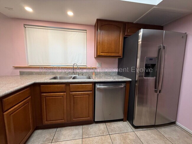 Building Photo - 4709 N 26th Ln