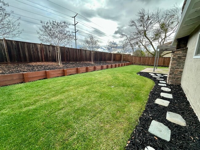 Building Photo - Clean & sharp San Ramon home for lease