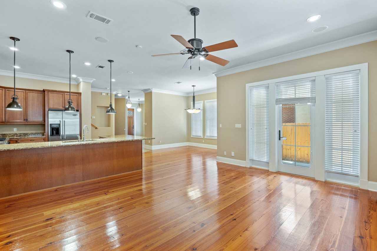 Building Photo - 1836 Ashley Hall Way