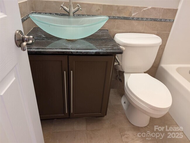 Building Photo - 9935 Redbud Tree Ct