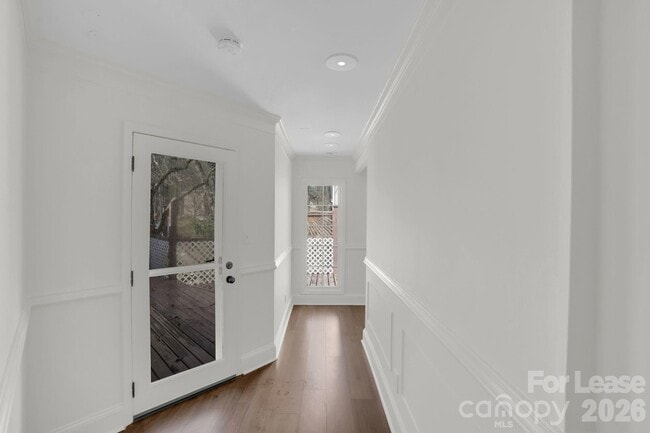 Building Photo - 408 Wilby Dr