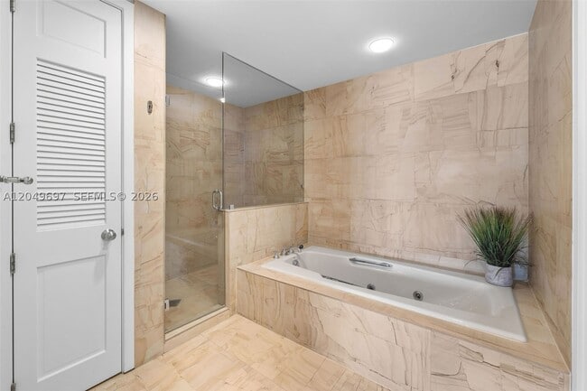 Building Photo - 5245 Fisher Island Dr