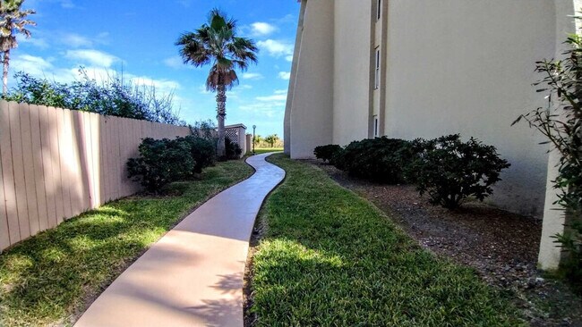 Building Photo - 2216 Gulf Blvd