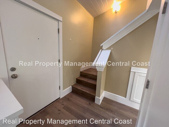 Building Photo - 2 br, 2 bath House - 881 Peach Street, Unit A