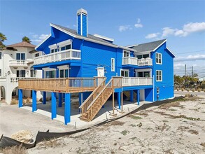 Building Photo - 8432 W Gulf Blvd