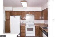 Building Photo - 7706 Majestic Way