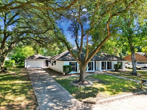 Primary Photo - 1215 Briar Ln