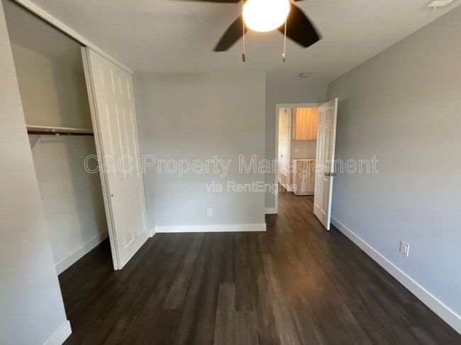 Building Photo - 915 Erie Cir