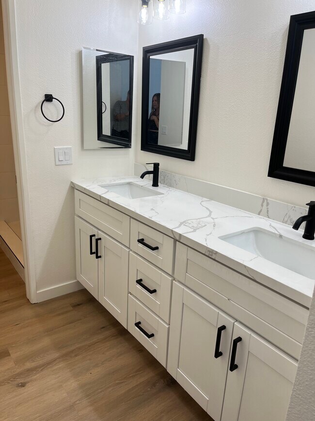 Building Photo - 10845 Scripps Ranch Blvd