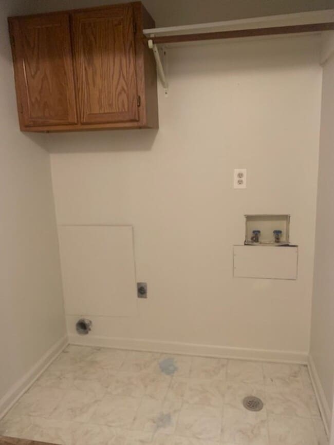 Building Photo - 2-Bedroom townhome - Cliffridge