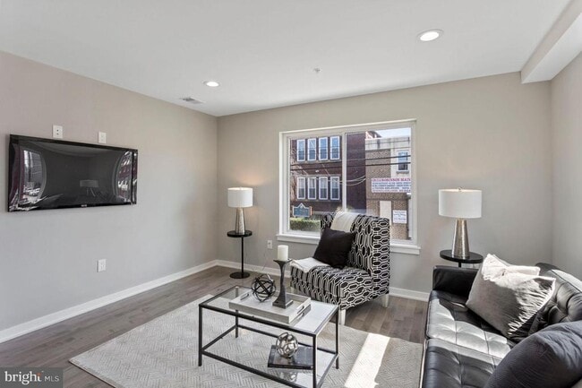 Building Photo - 1412 S 22nd St