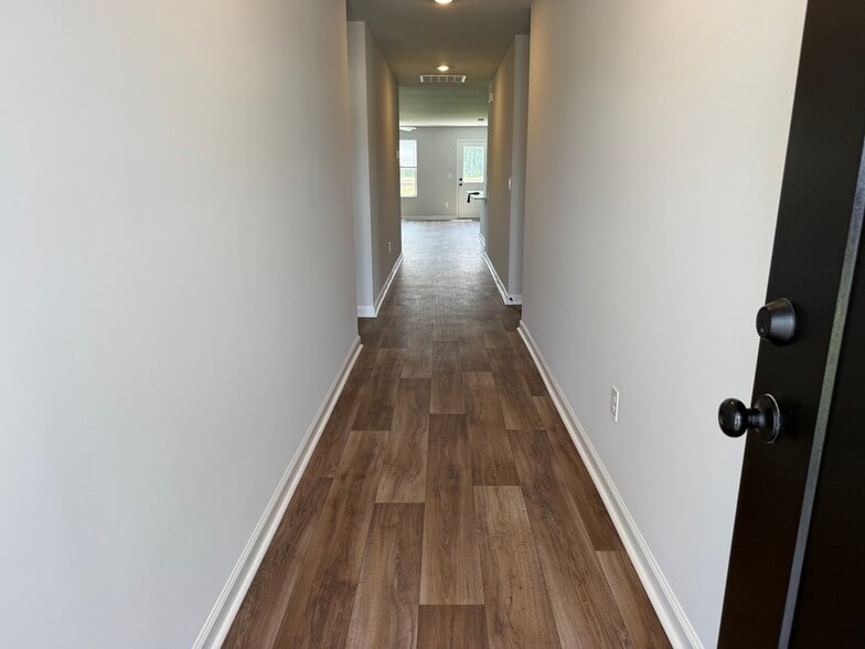 Building Photo - 1225 Black Kite Ct SW