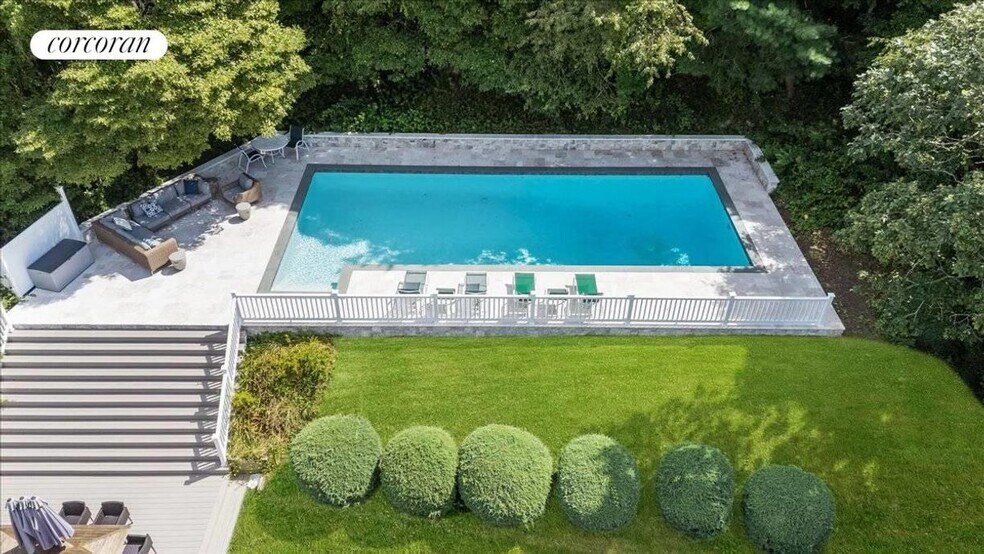 Building Photo - 20 Underhill Dr